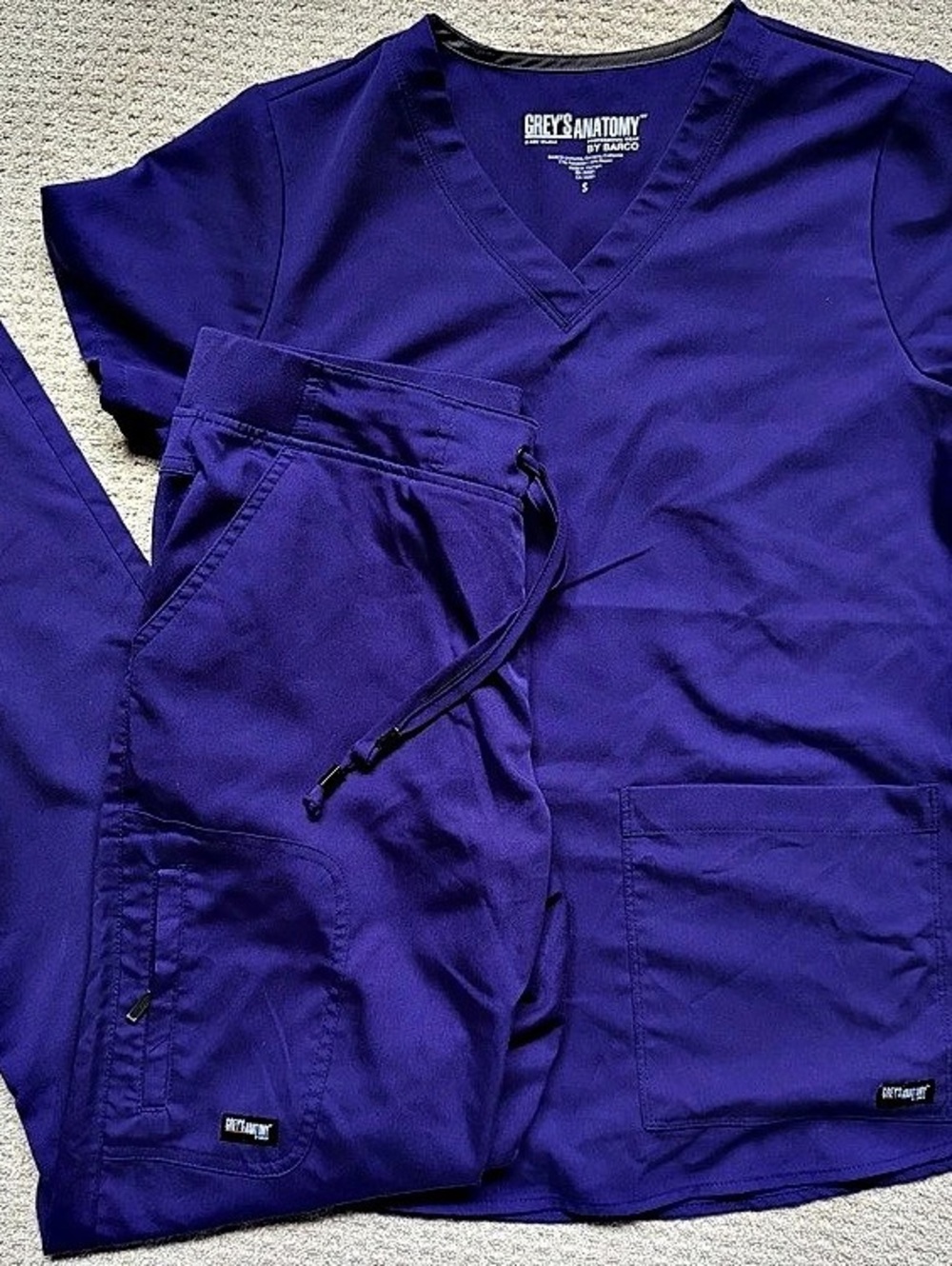 Grey's Anatomy Scrub Set in Purple Small